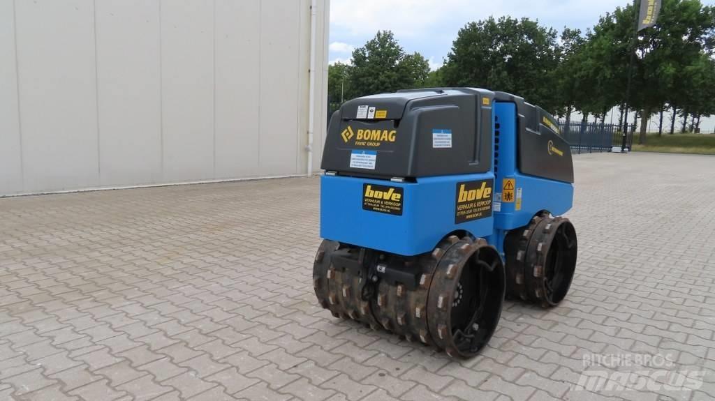 Bomag BMP 8500 Valjci sa dvojnim bubnjem