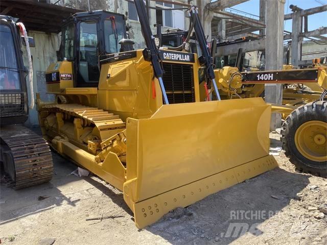 CAT D 6 G Buldožeri gusjeničari