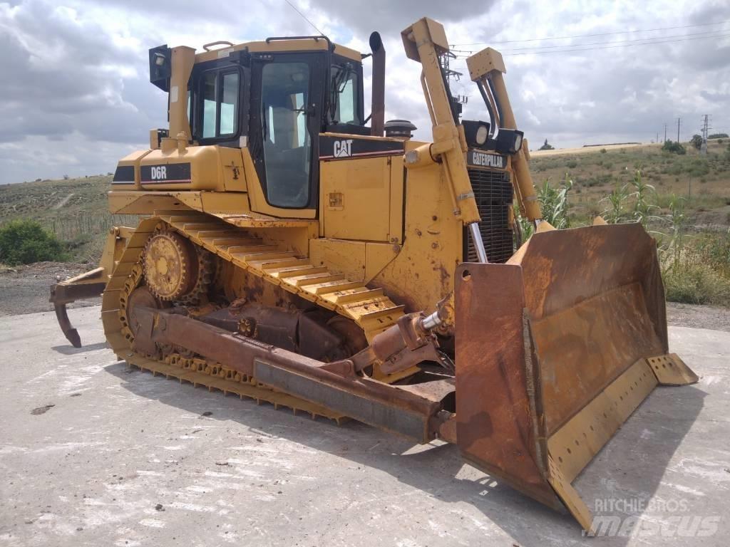 CAT D6 R XL Buldožeri gusjeničari