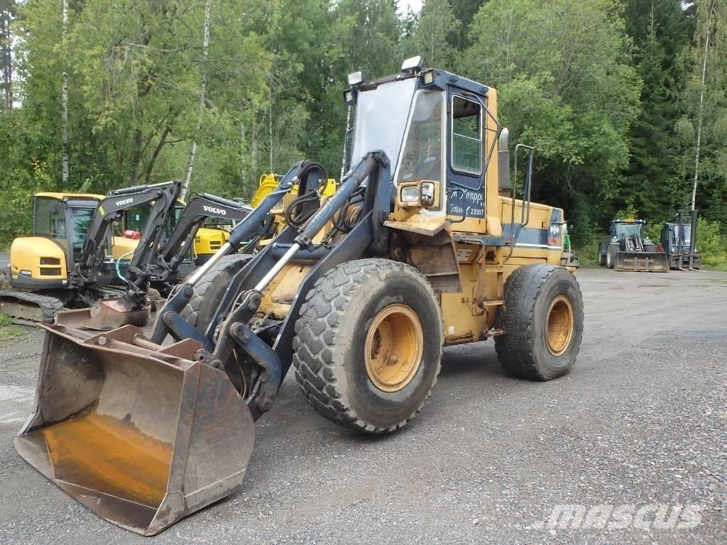 Komatsu WA 250-1 Utovarivači na kotačima