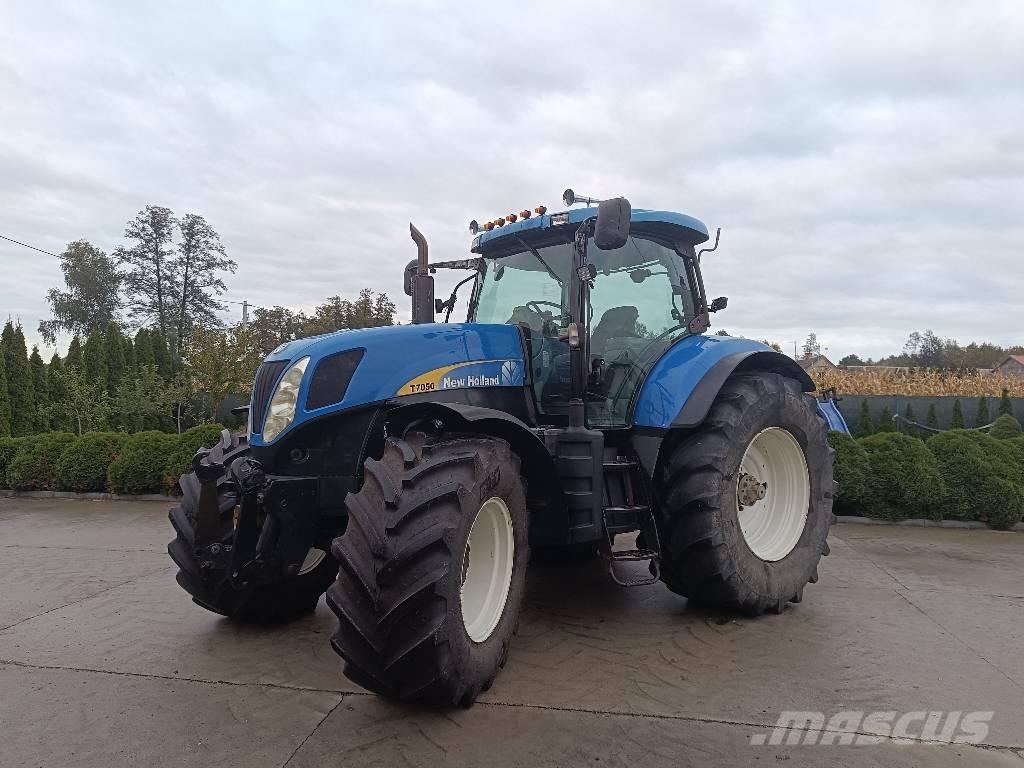 New Holland T 7050 Traktori