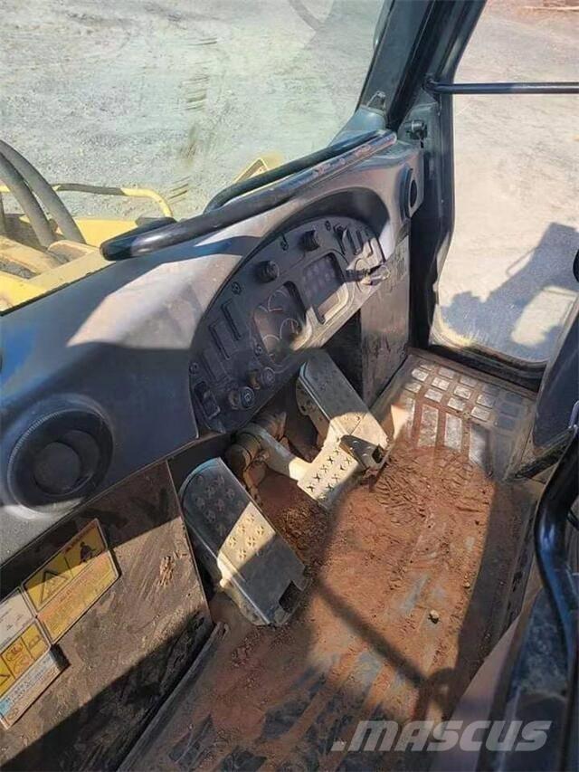 CAT 953C Utovarivači gusjeničari