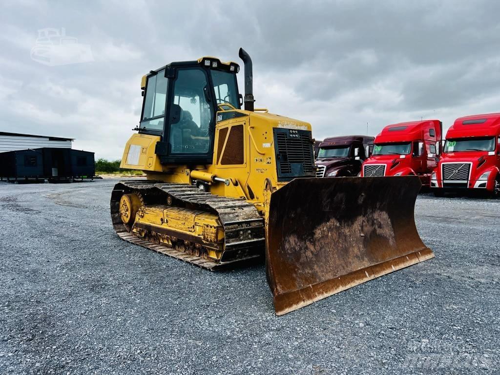 CAT D 6 K XL Buldožeri gusjeničari