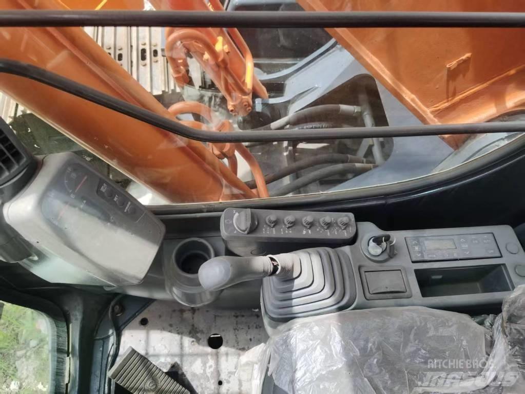 Hitachi ZX 200 Bageri gusjeničari