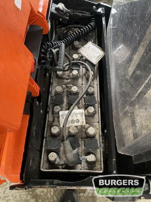 BT SWE120 Ručni električni viličar