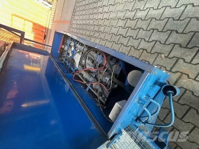 Holland Lift A151EV Škaraste platforme