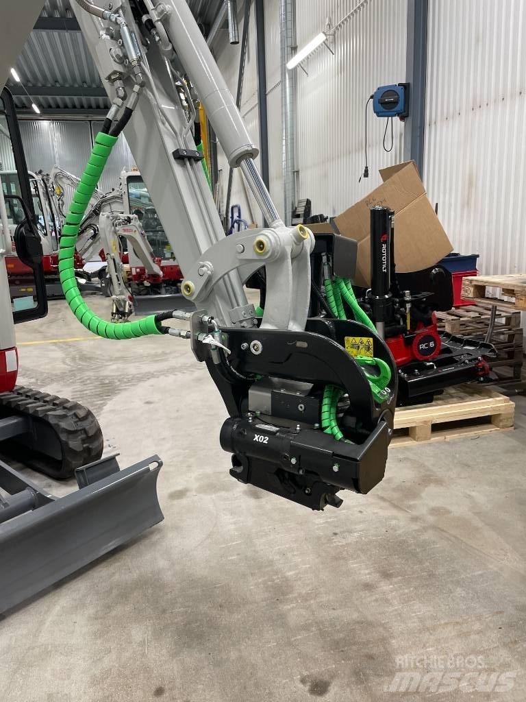 Takeuchi TB 320 Mini bageri <7t