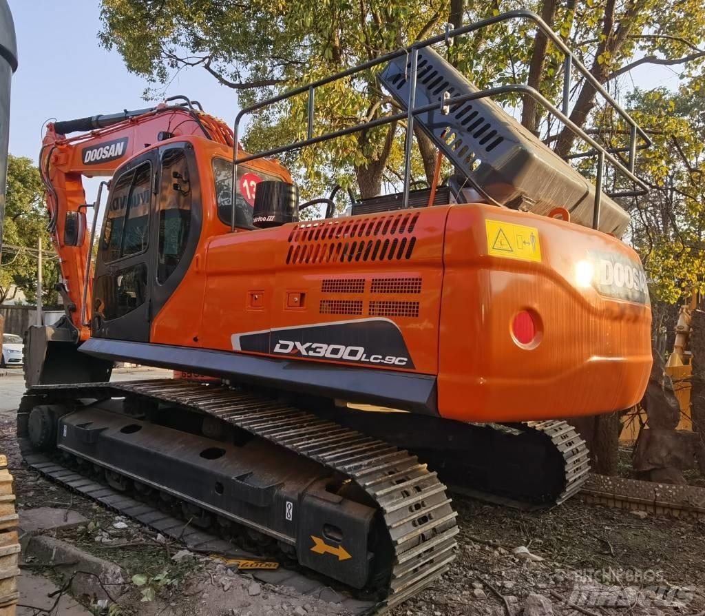 Doosan DX300LC- 9C Bageri gusjeničari