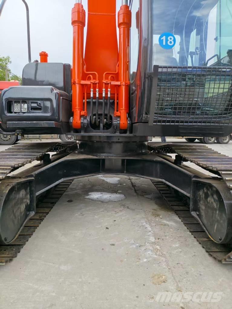 Hitachi ZX 120 Bageri gusjeničari