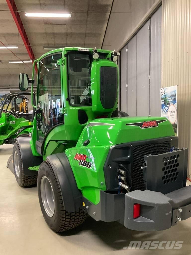 Avant 860 i Skid steer mini utovarivači