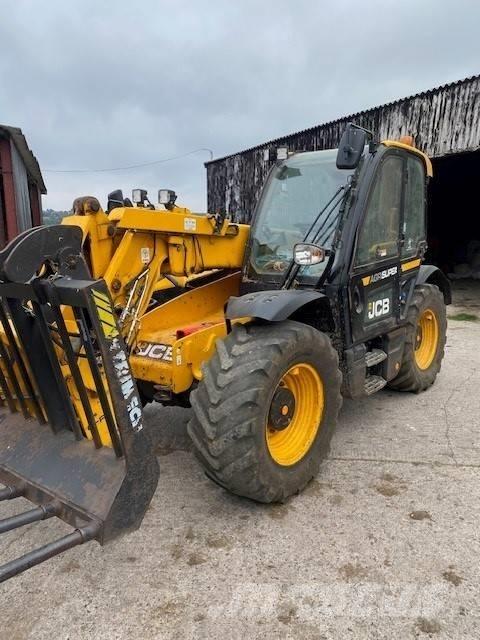 JCB 538-60 Poljoprivredni teleskopski utovarivači