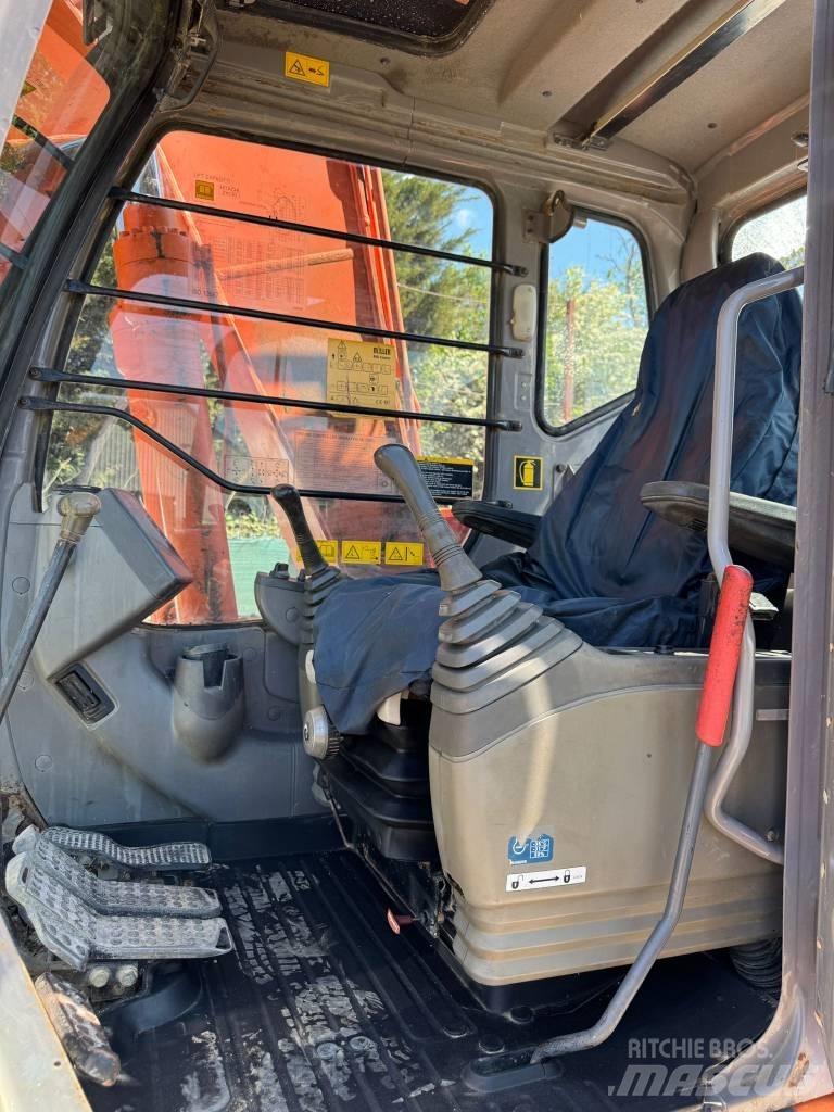 Hitachi ZX 130 Bageri gusjeničari
