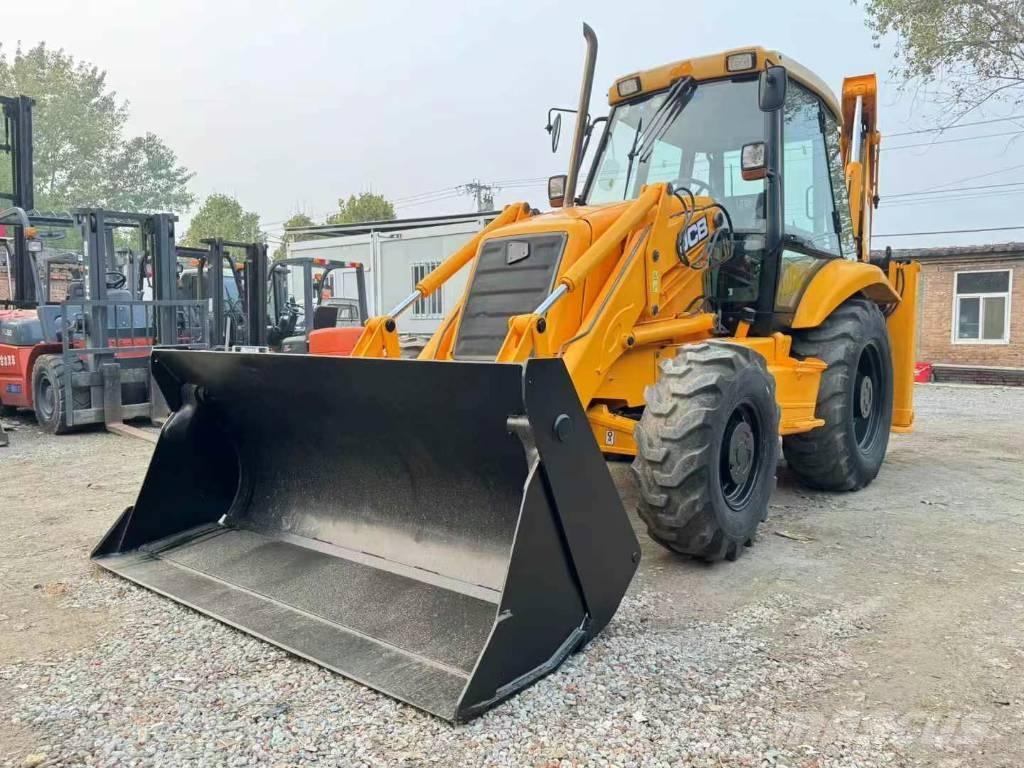 JCB 3CX Utovarni rovokopači