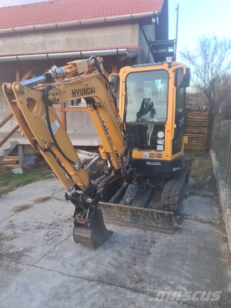 Hyundai R25Z-9 AK Mini bageri <7t