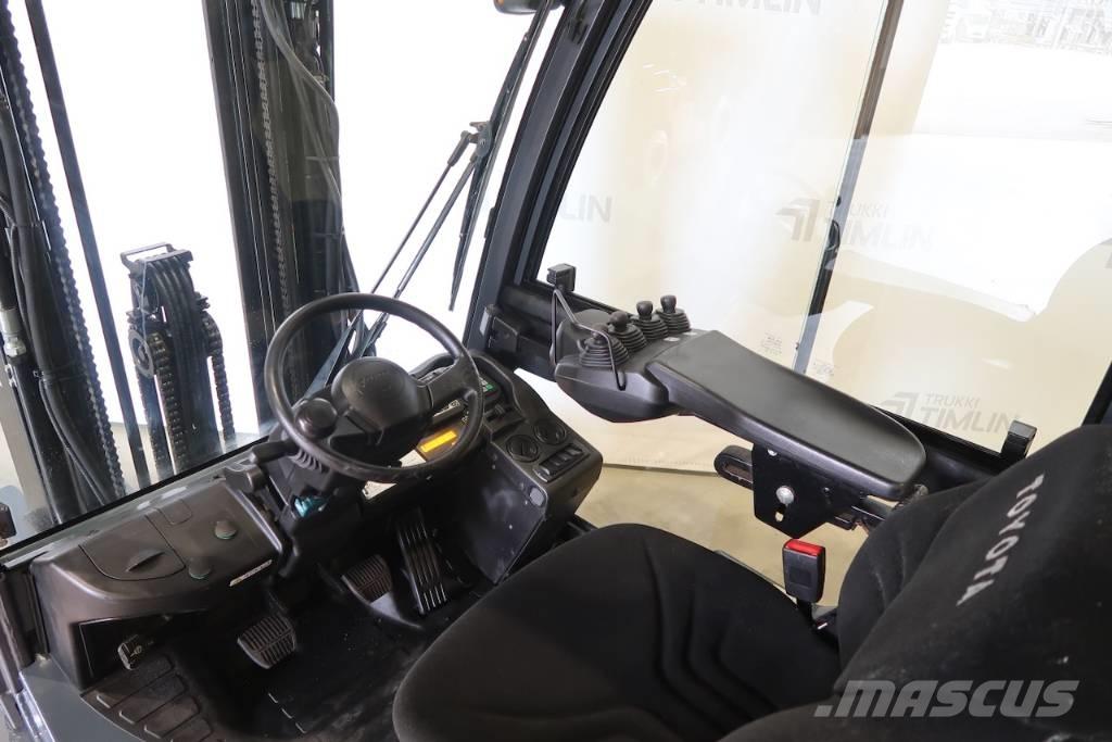 Toyota 52-8FDF25 Dizelski viličari