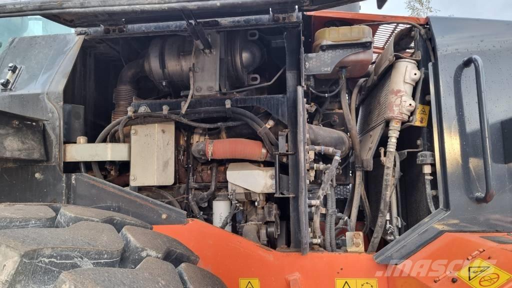 Hitachi ZW 220-6 Utovarivači na kotačima