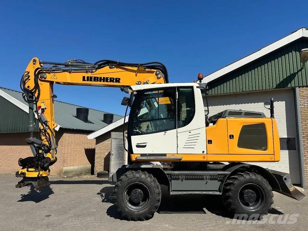 Liebherr A916 Bageri na kotačima