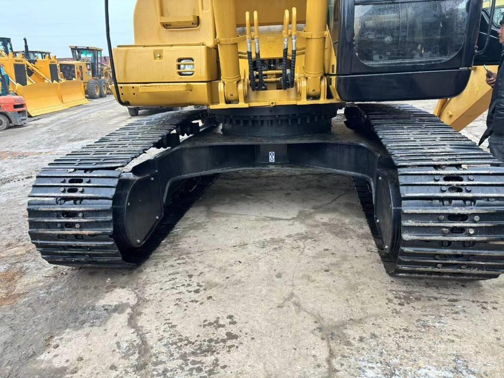 CAT 325 C Bageri gusjeničari