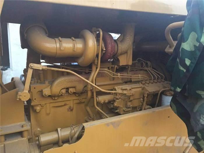 CAT D 6 D LGP Buldožeri gusjeničari
