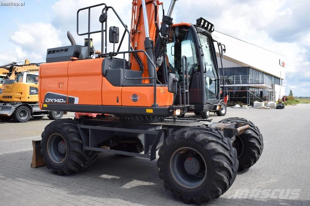 Doosan DX 140 W-5 Bageri na kotačima