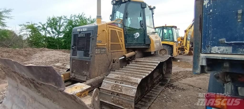 CAT D 6 K LGP Buldožeri gusjeničari