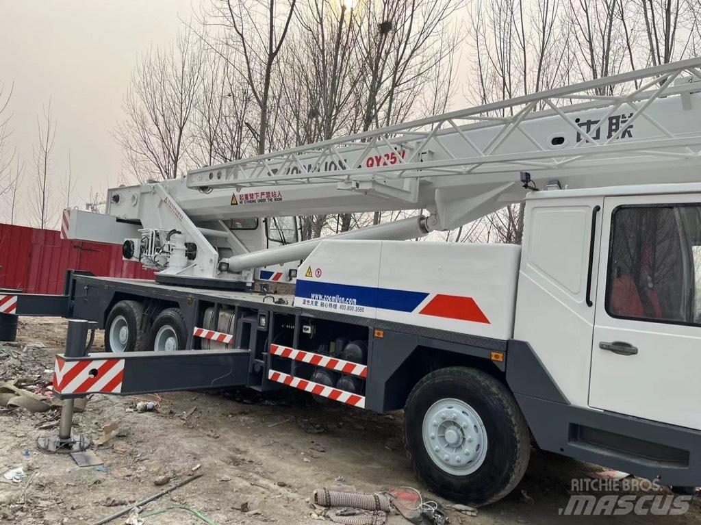 Zoomlion QY25V Rabljene dizalice za težak teren
