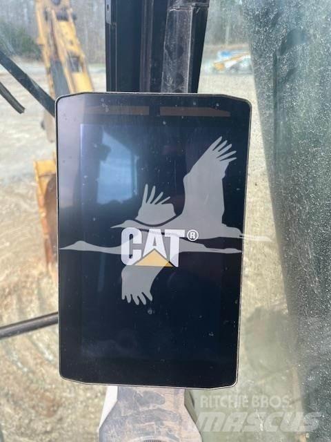 CAT 320 Bageri gusjeničari