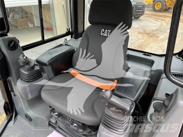 CAT D3 LGP Buldožeri gusjeničari