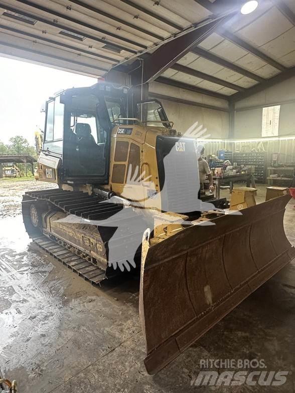 CAT D5K2 LGP Buldožeri gusjeničari