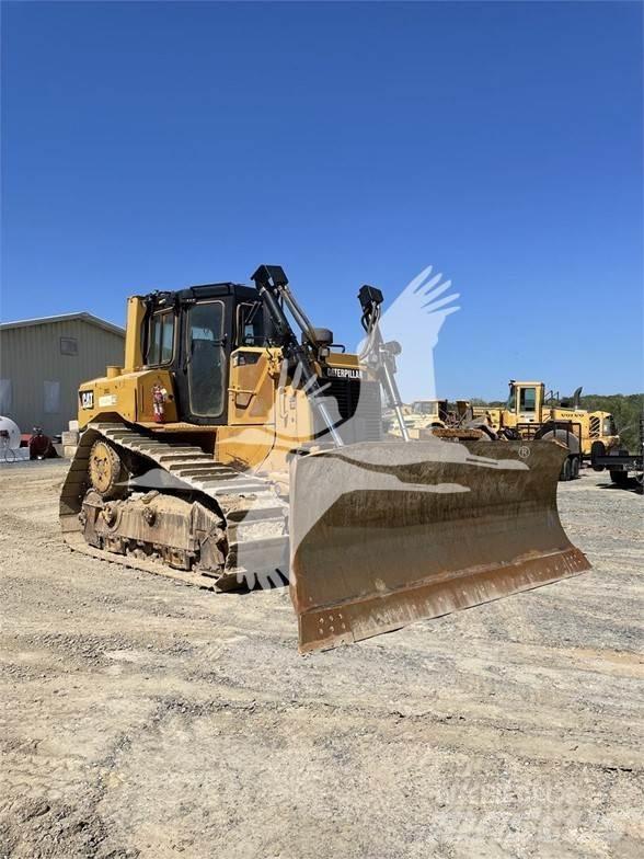 CAT D6T XL Buldožeri gusjeničari