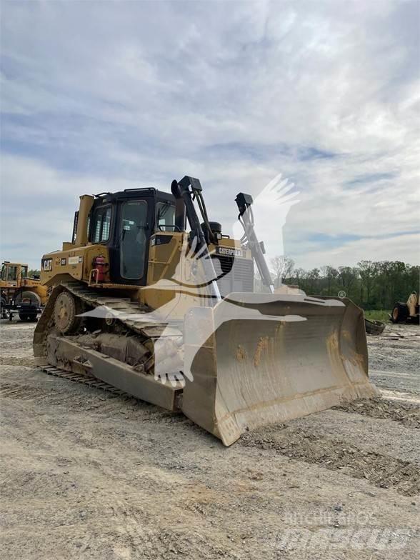 CAT D6T XL Buldožeri gusjeničari