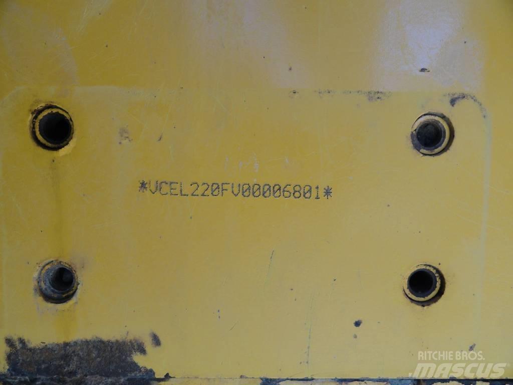 Volvo L 220 F Utovarivači na kotačima