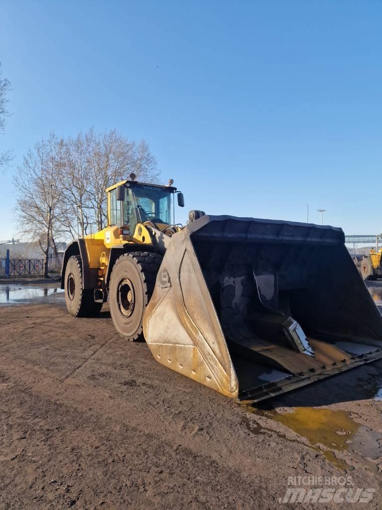 Volvo L 220 F Utovarivači na kotačima