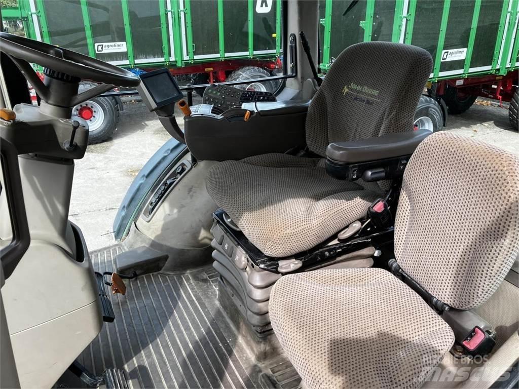 John Deere 8335R Traktori