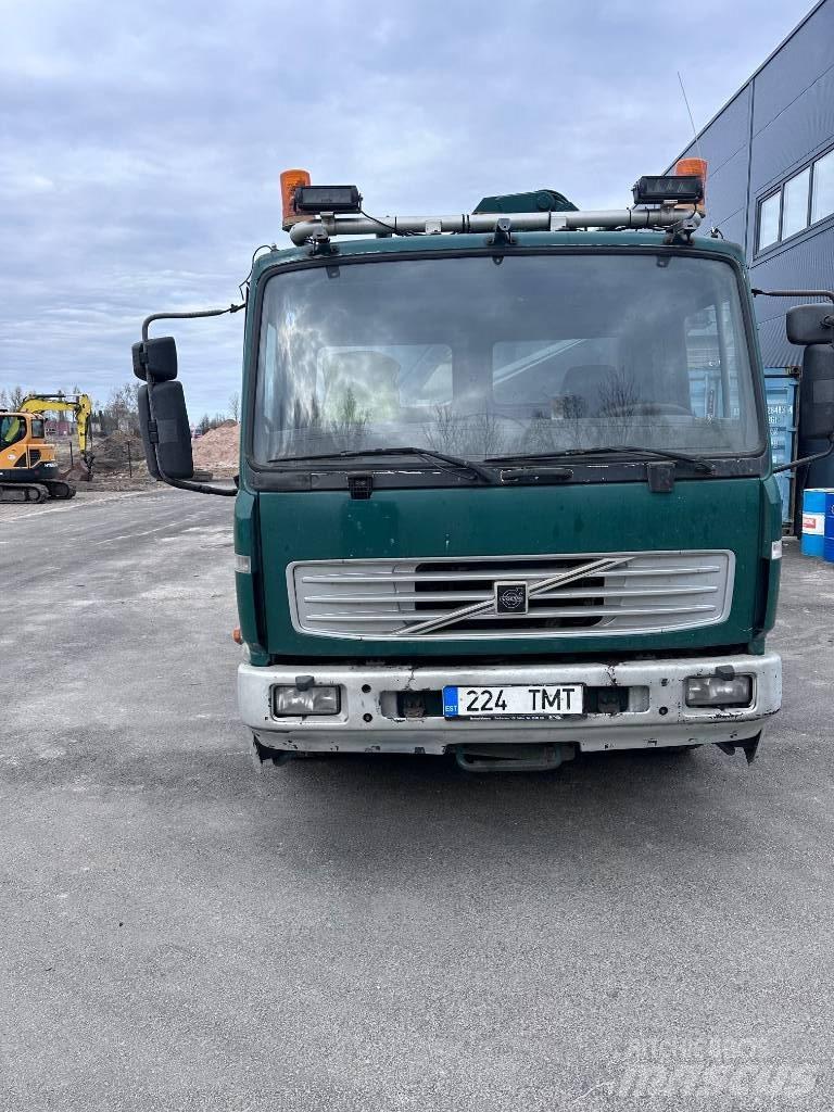 Volvo FL 6 Kamioni s ravnim pločom / vitlom