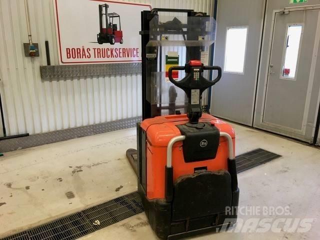 BT SPE 125 L Ručni električni viličar