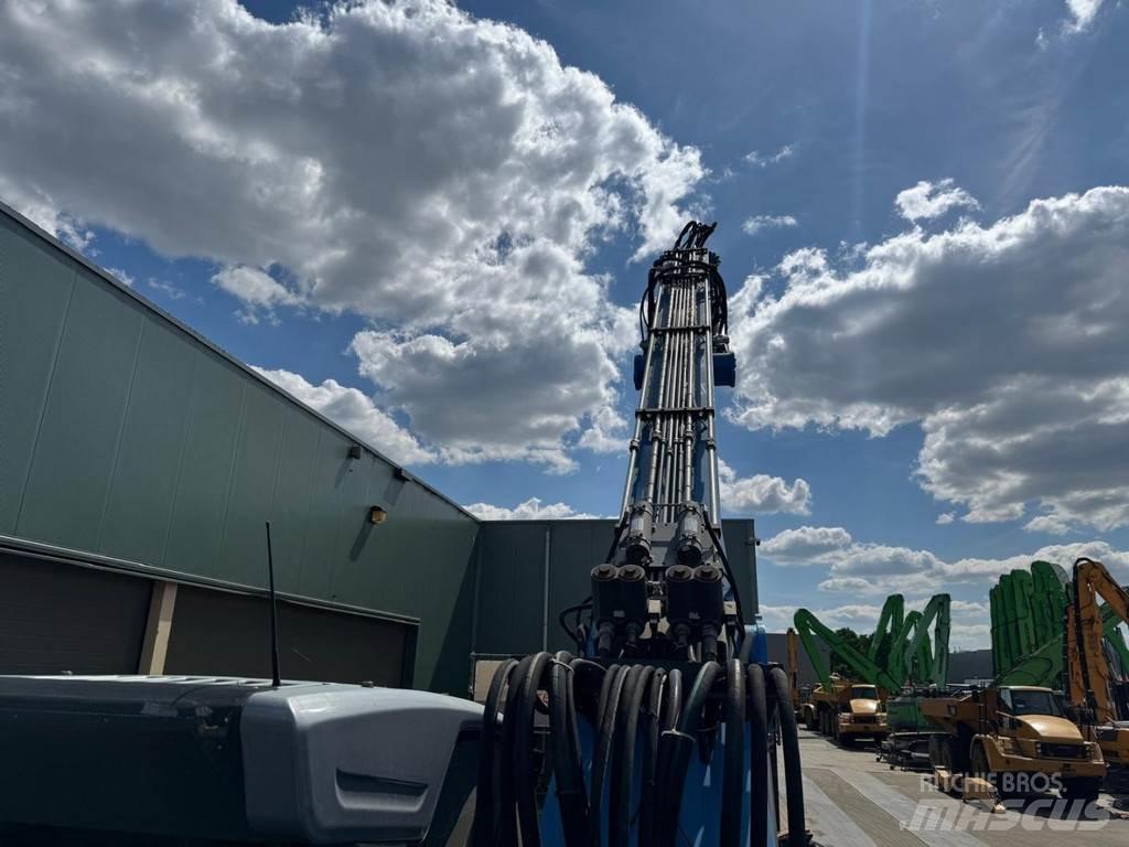 Fuchs MHL 350 F Bageri za manipuliranje materijalom / otpadom