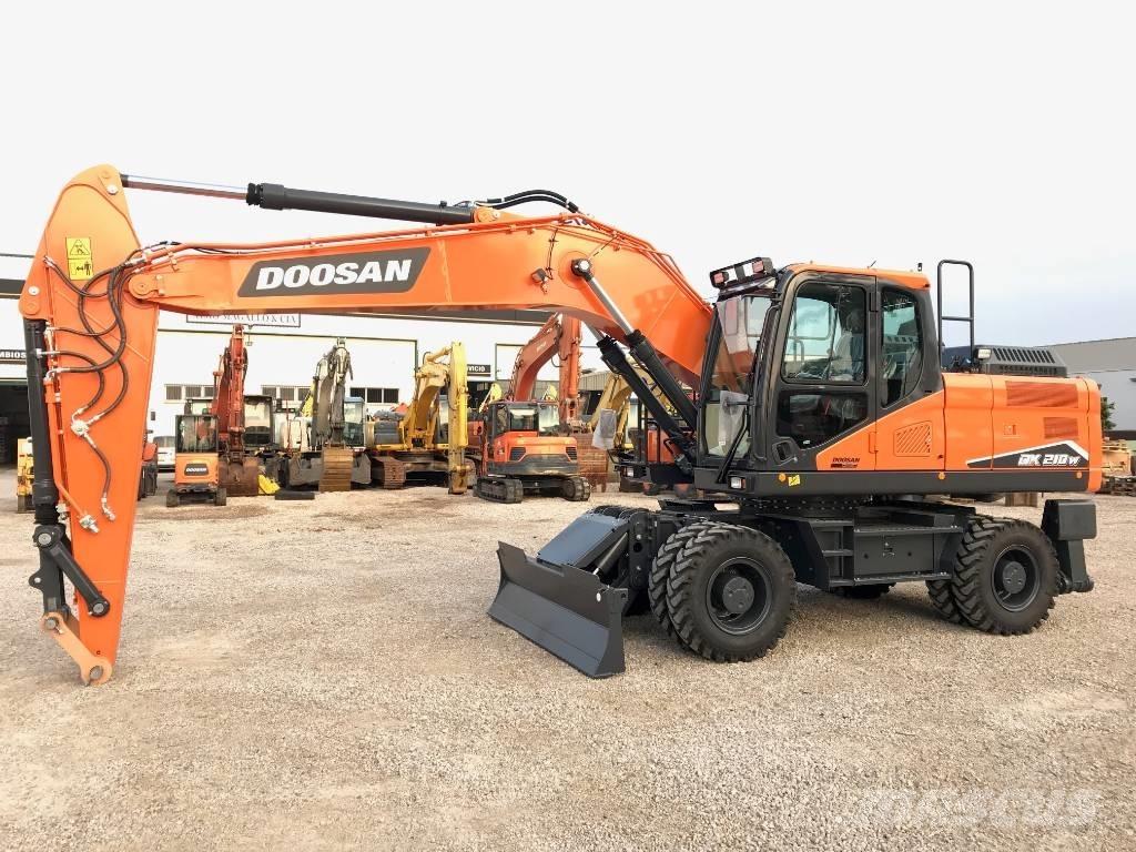 Develon DX 210 W-7 Bageri na kotačima
