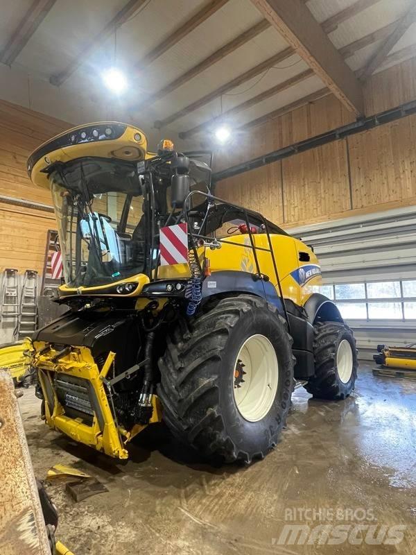 New Holland FR 650 Strojevi za krmu na vlastiti pogon