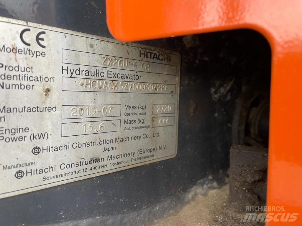 Hitachi ZX 26 U-6 Mini bageri <7t