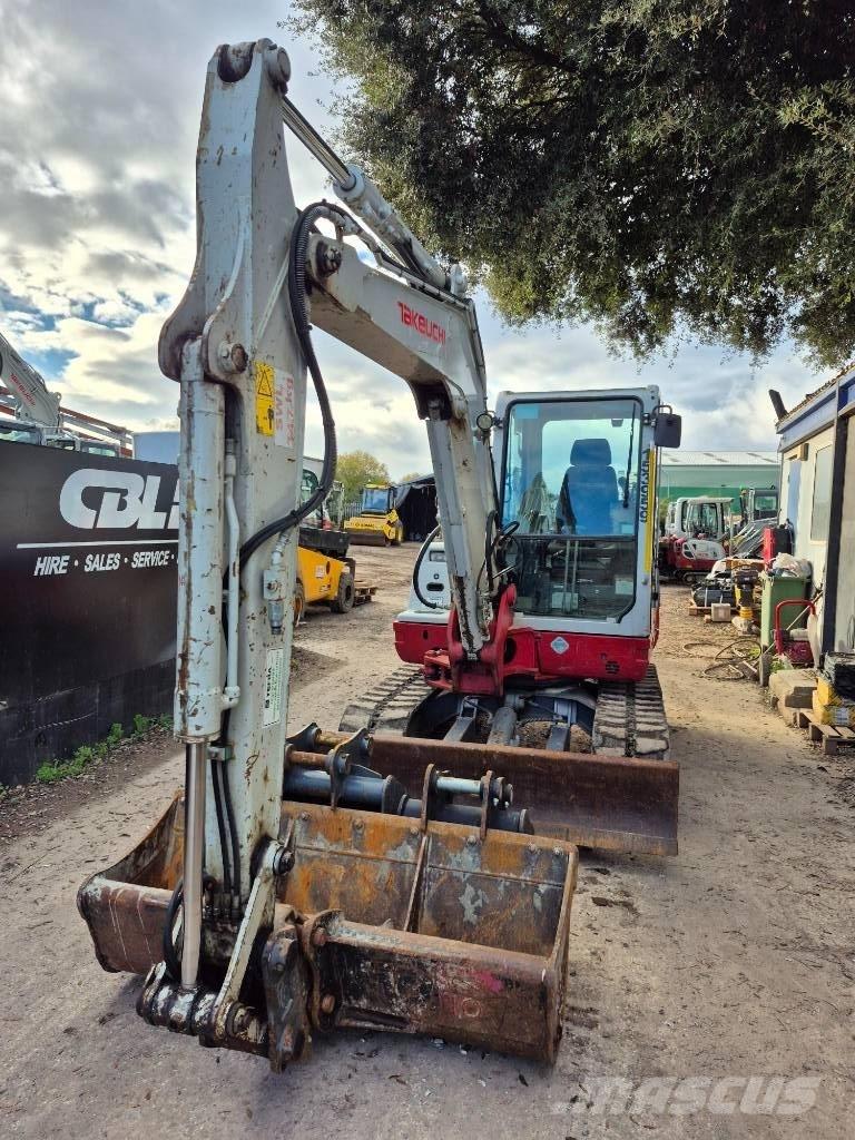 Takeuchi TB250 Mini bageri <7t