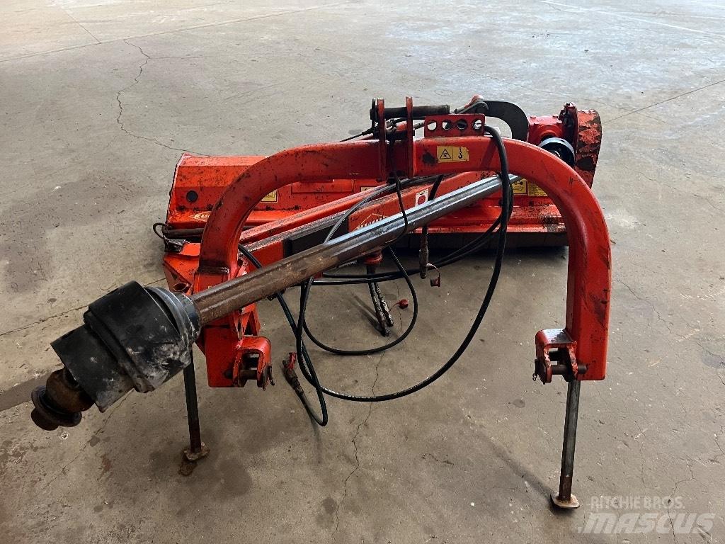 Kuhn TB 211 Kosilice za pašnjak