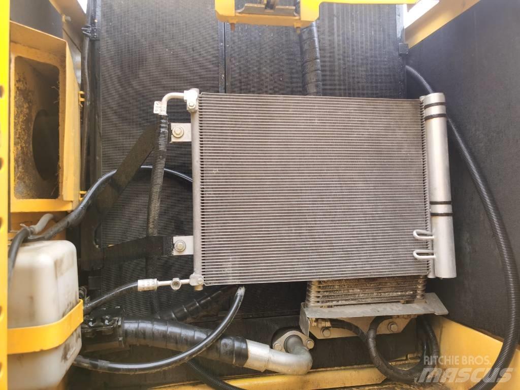Komatsu PC 200-8 Bageri gusjeničari