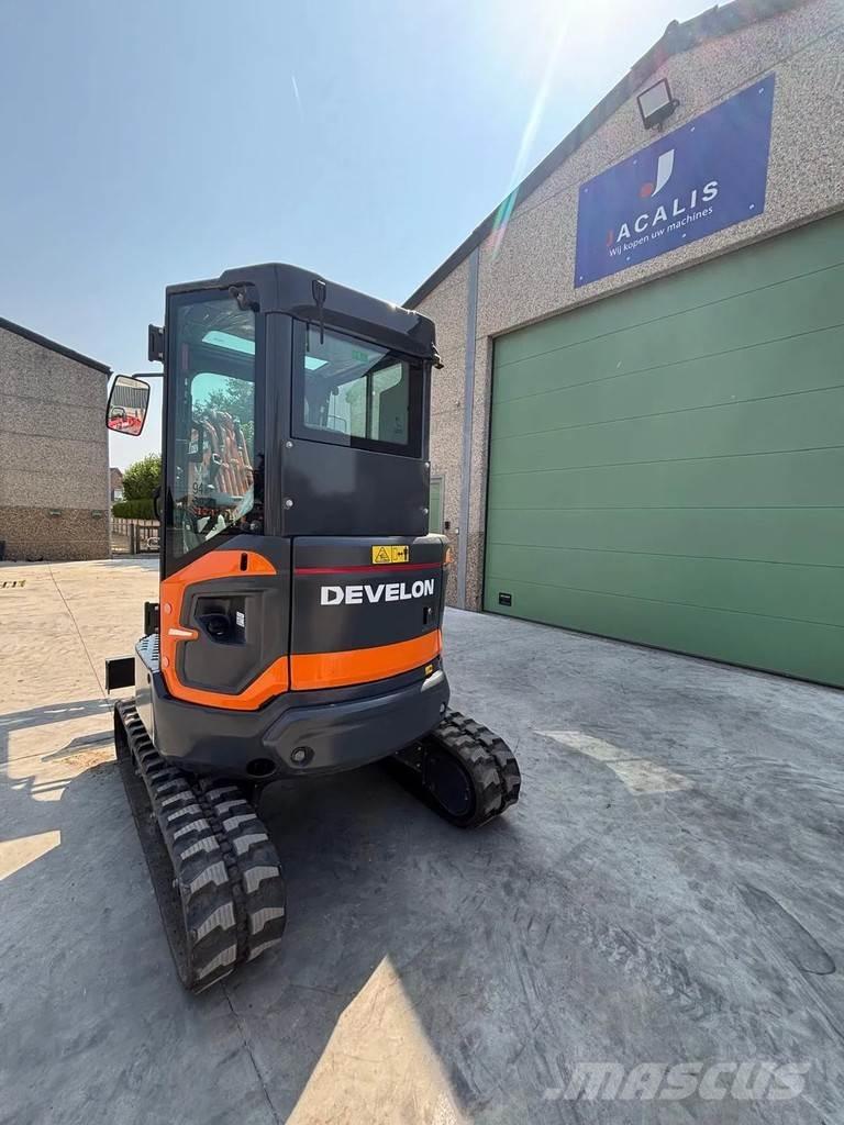 Doosan DX27Z-7 Mini bageri <7t