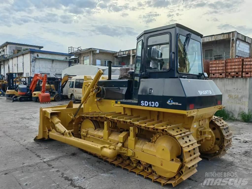 Shantui SD13 Buldožeri gusjeničari