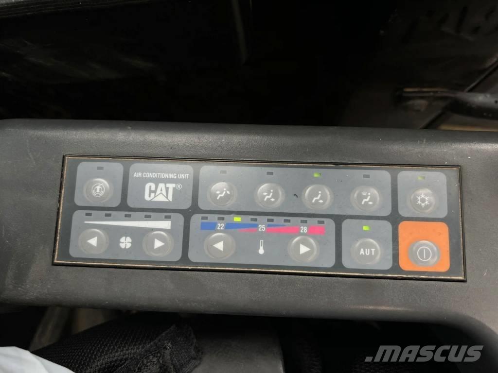 CAT 321D LCR Bageri gusjeničari