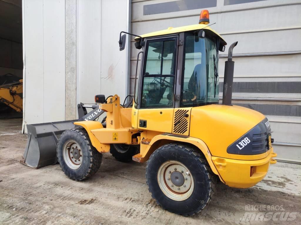 Volvo L 30 B Utovarivači na kotačima