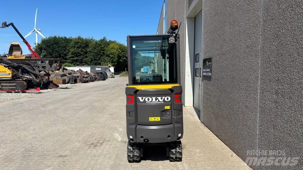 Volvo EC 18 E Mini bageri <7t