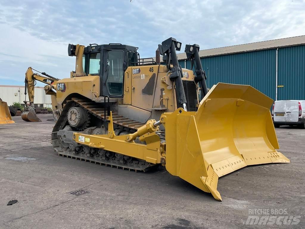 CAT D8T - CE / EPA Buldožeri gusjeničari