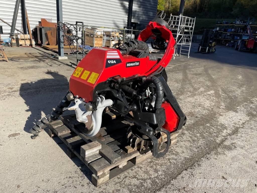 Komatsu C 124 Harversteri